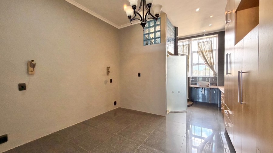 2 Bedroom Property for Sale in Strand Central Western Cape